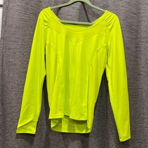 Women’s workout top